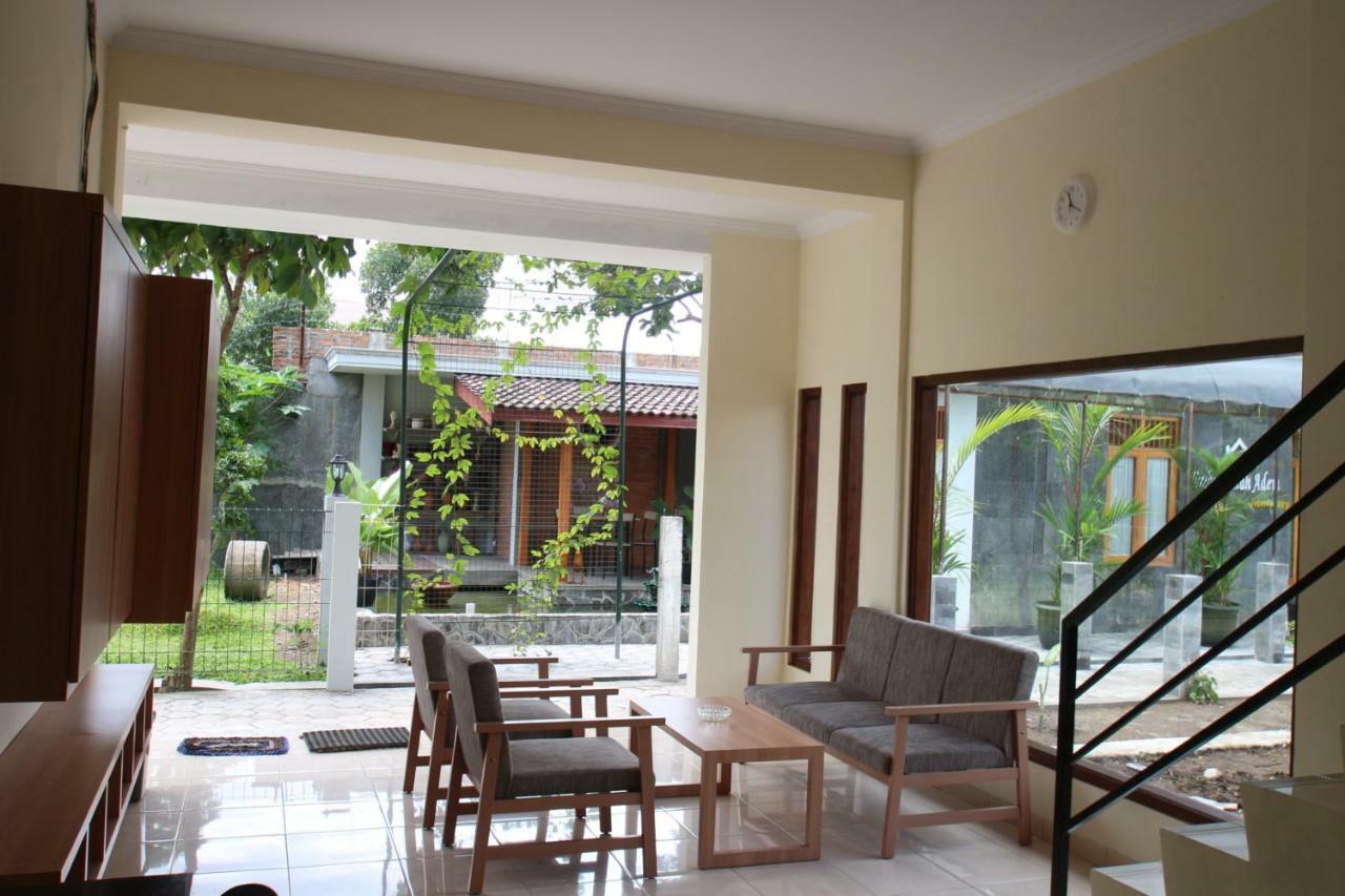 Embe Joglo Homestay Maguwo Exterior foto
