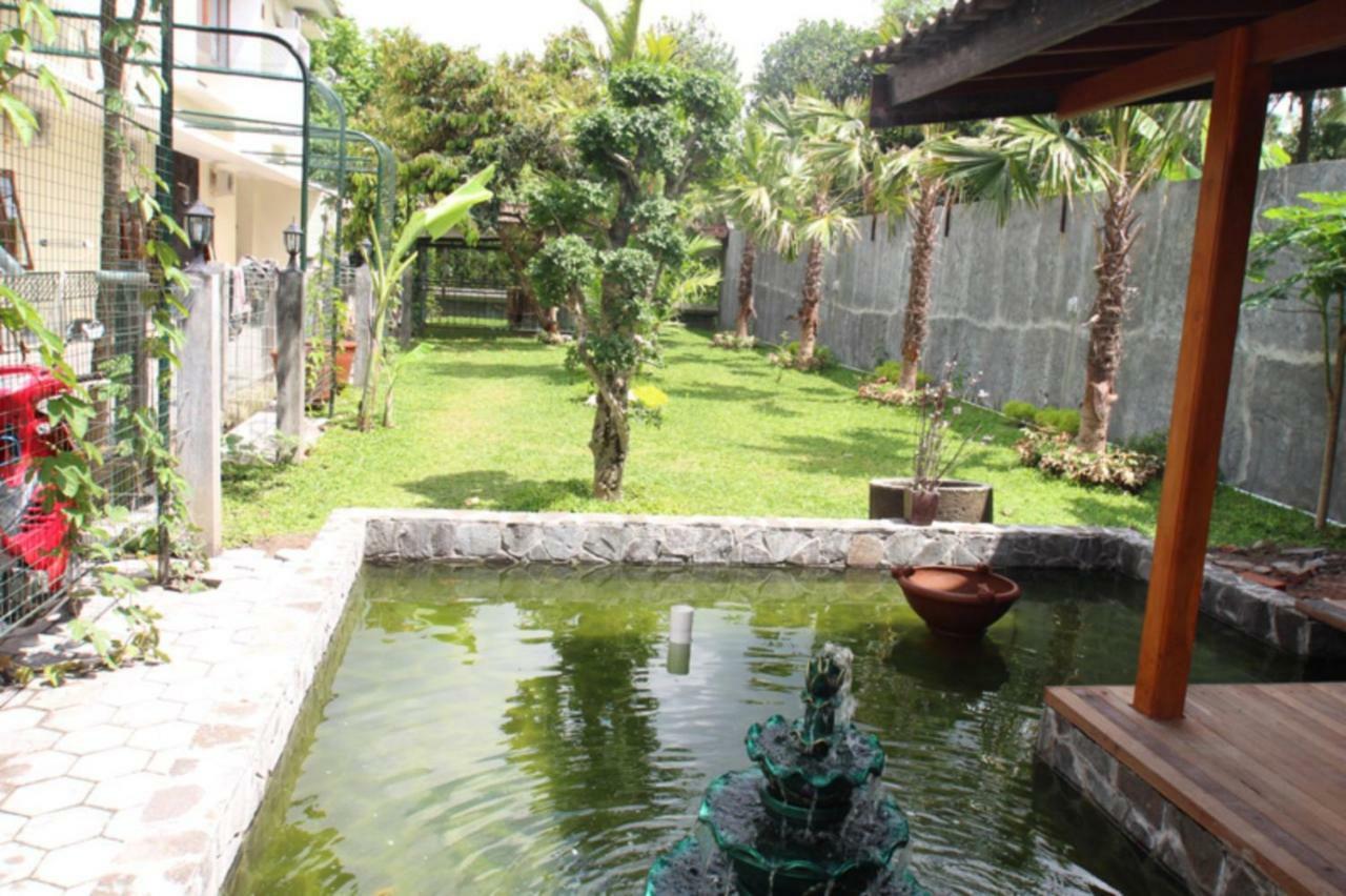 Embe Joglo Homestay Maguwo Exterior foto