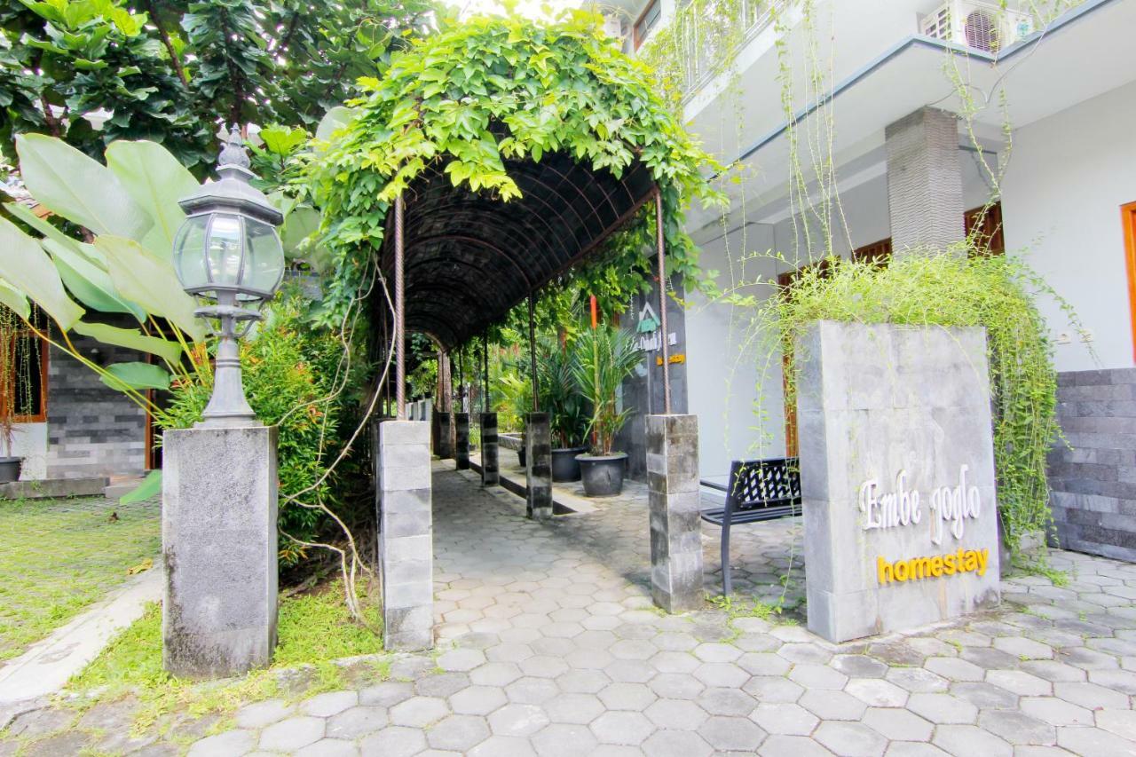 Embe Joglo Homestay Maguwo Exterior foto