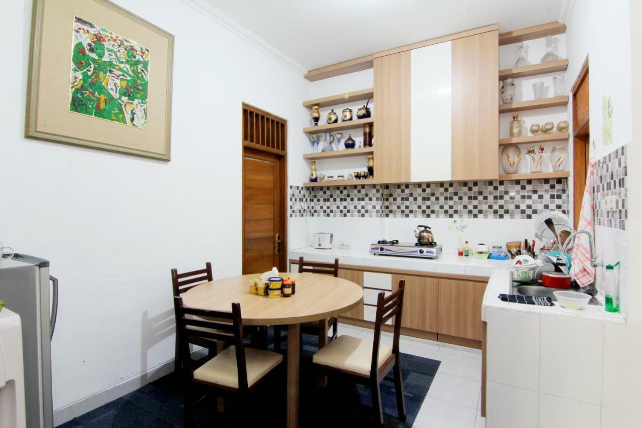Embe Joglo Homestay Maguwo Exterior foto