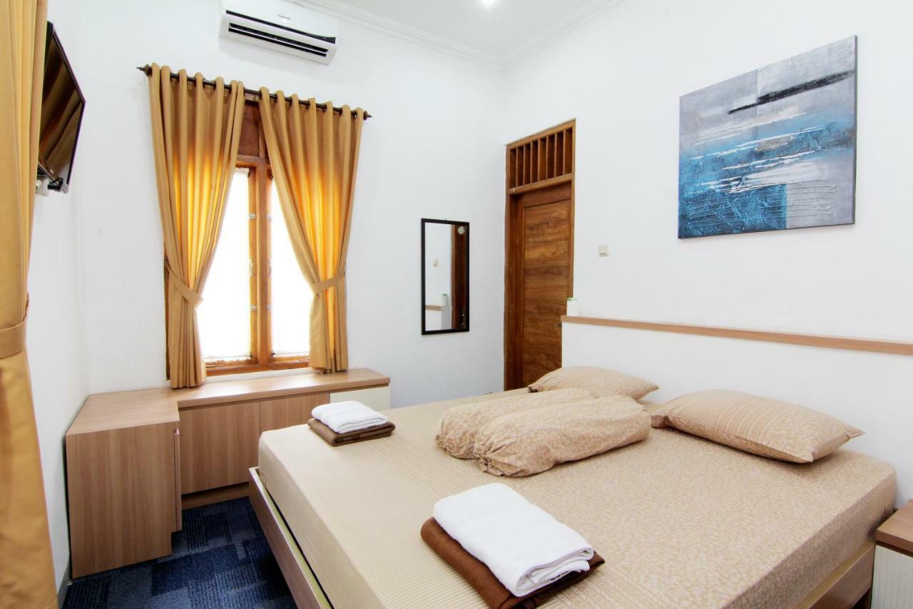 Embe Joglo Homestay Maguwo Exterior foto