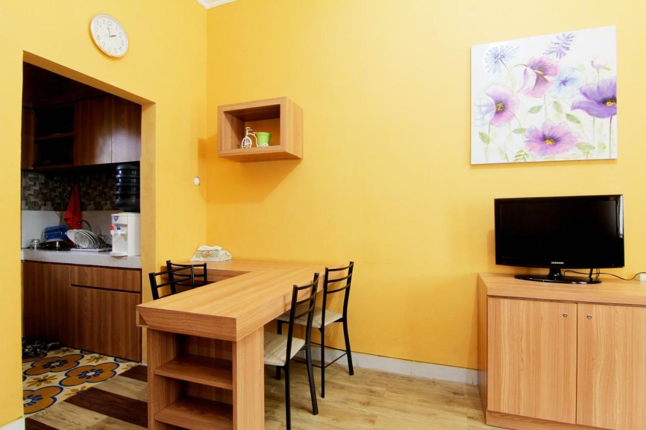 Embe Joglo Homestay Maguwo Exterior foto