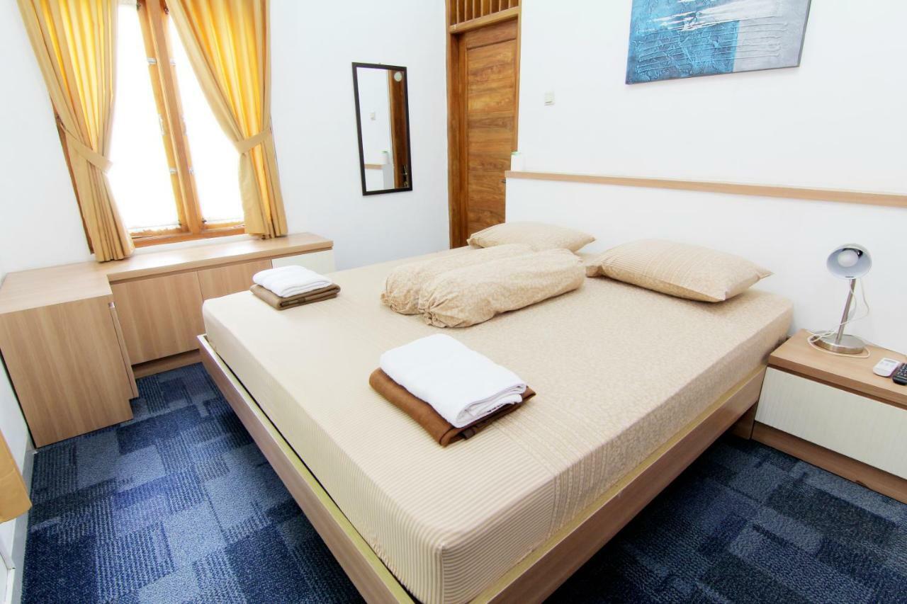 Embe Joglo Homestay Maguwo Exterior foto